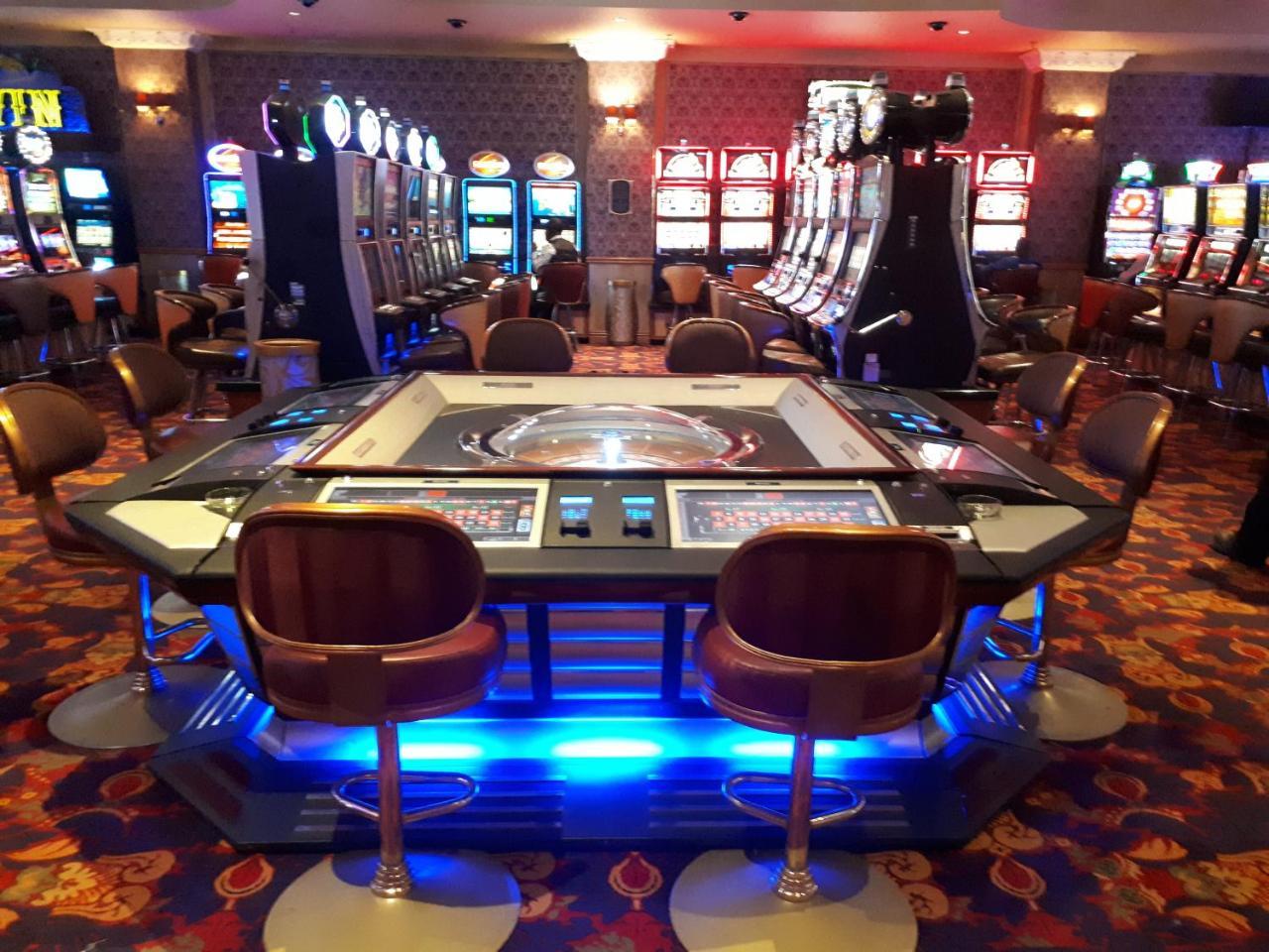 Queens Casino And Hotel Queenstown Zewnętrze zdjęcie